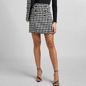 Express High Waisted Houndstooth Button Boucle Skirt